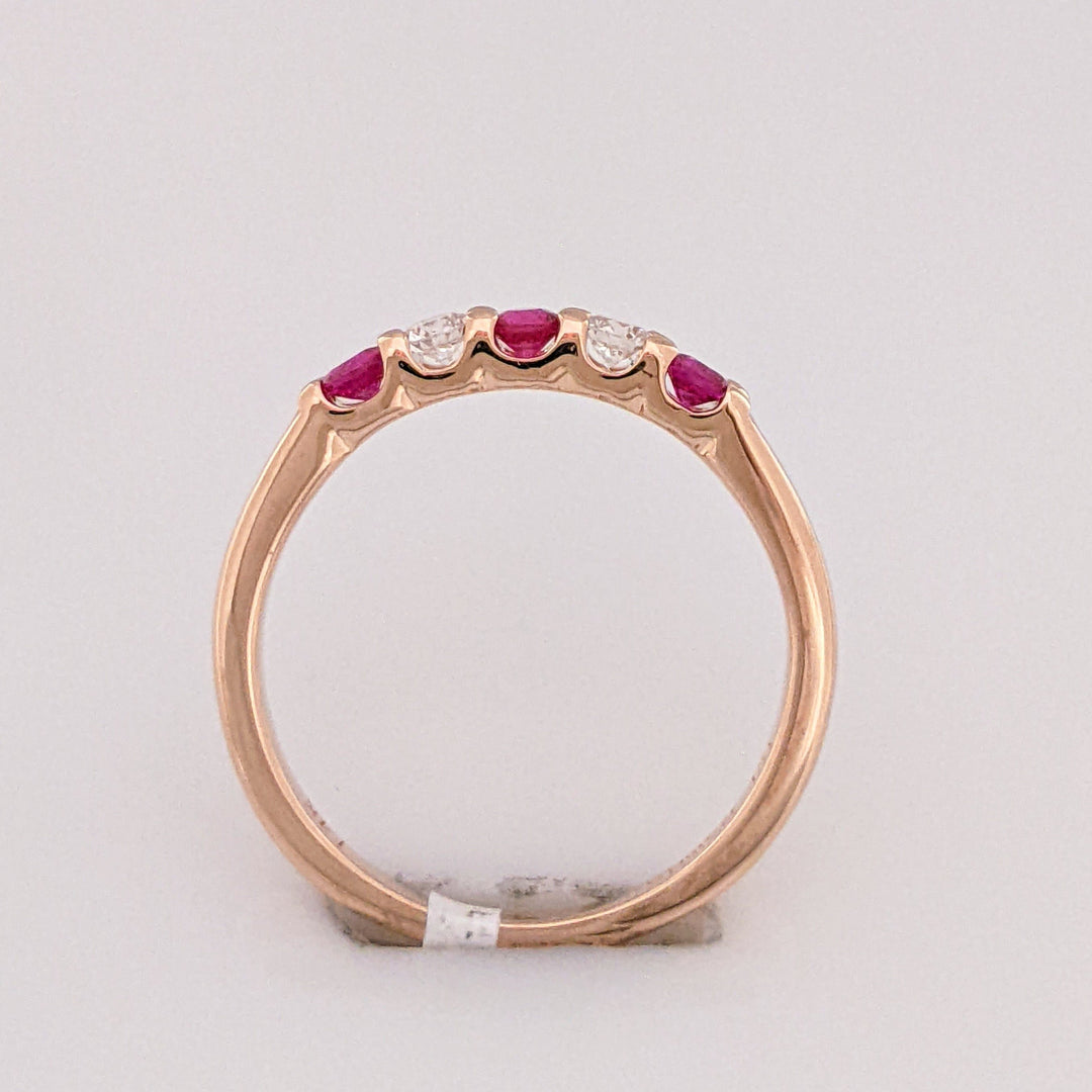 14K ROSE RUBY ROUND (3) DIAMOND ROUND (2) ESTATE BAND 2.2 GRAMS