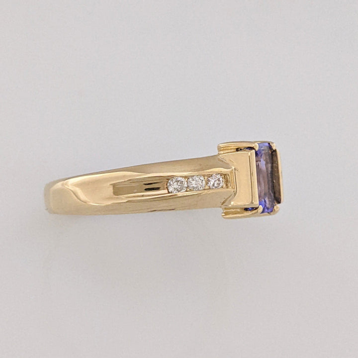 14K TANZANITE EMERALD CUT 4X6 WITH (6) MELEE ESTATE RING 3.1 GRAMS