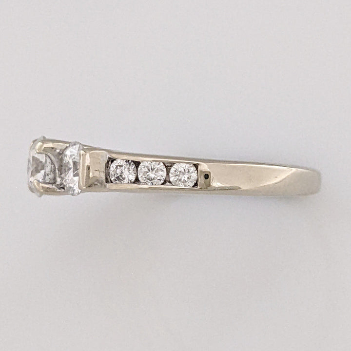 14K WHITE .83 CARAT TOTAL WEIGHT I1 H DIAMOND ROUND (9) ESTATE TRINITY RING 2.7 GRAMS