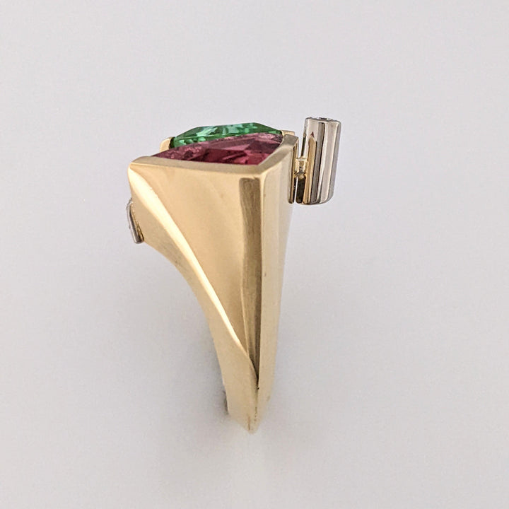 18K PINK/ GREEN TOURMALINE 11MM WITH .84DTW ESTATE RING 10.6 GRAMS