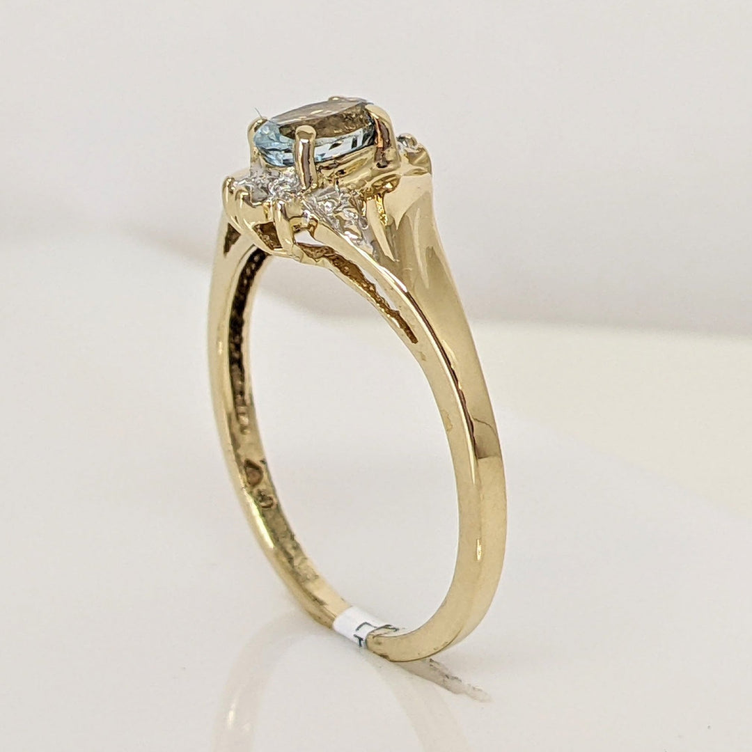 10K AQUAMARINE OVAL 4X6MM WITH (2) DIAMONDS ESTATE RING 2.0 GRAMS