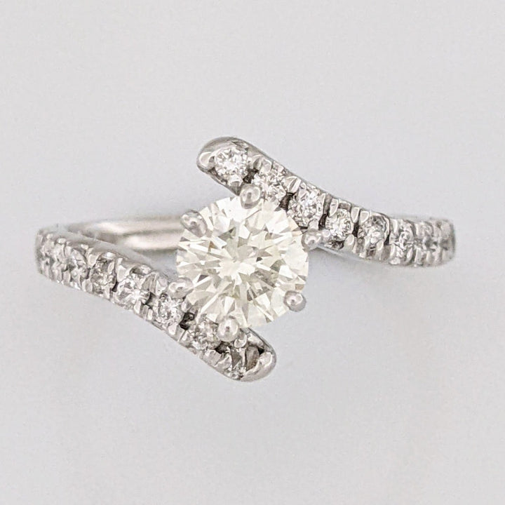 14K WHITE .95CTW VS2 N DIAMOND ROUND (19) BYPASS ESTATE RING 3.5 GRAMS