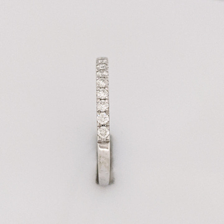 10K WHITE .21CTW I1 I DIAMOND ROUND (14) PRONG SET ESTATE BAND 0.8 GRAMS