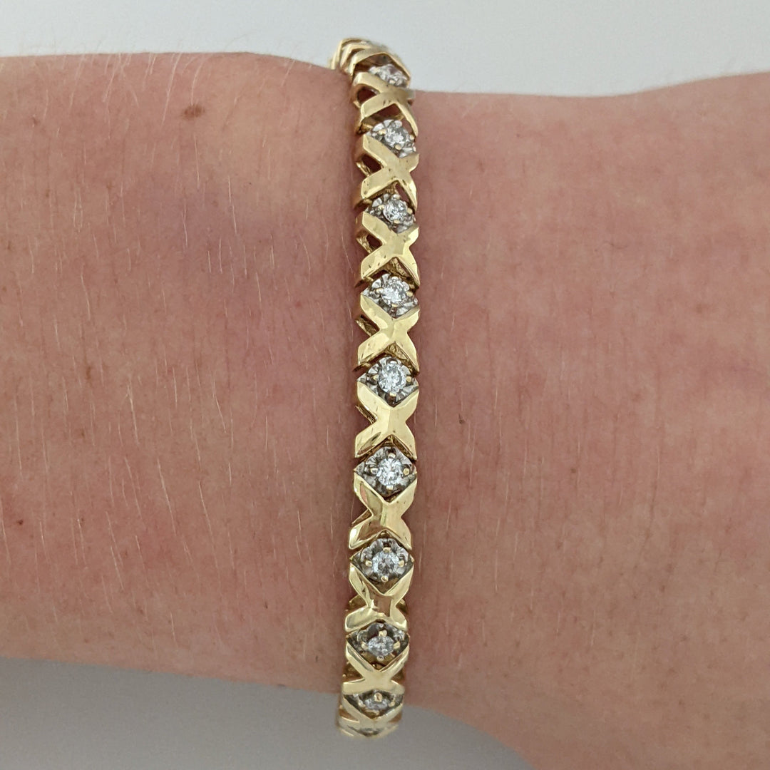 14K .90CTW I1 I DIAMOND ROUND (30) "X" LINK ESTATE BRACELET