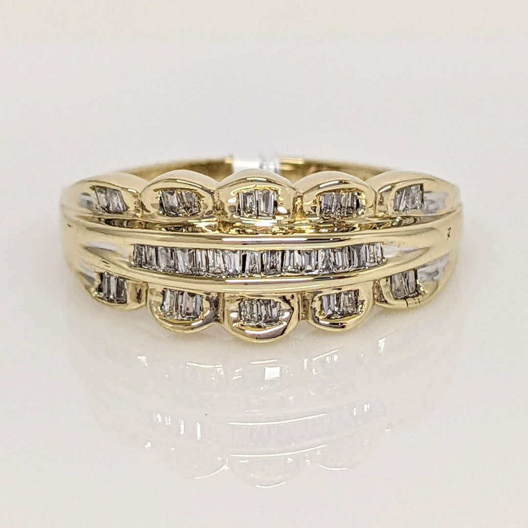 10K .20CTW SI2 I DIAMOND BAGUETTE (35) 3-ROW ESTATE BAND 2.5 GRAMS