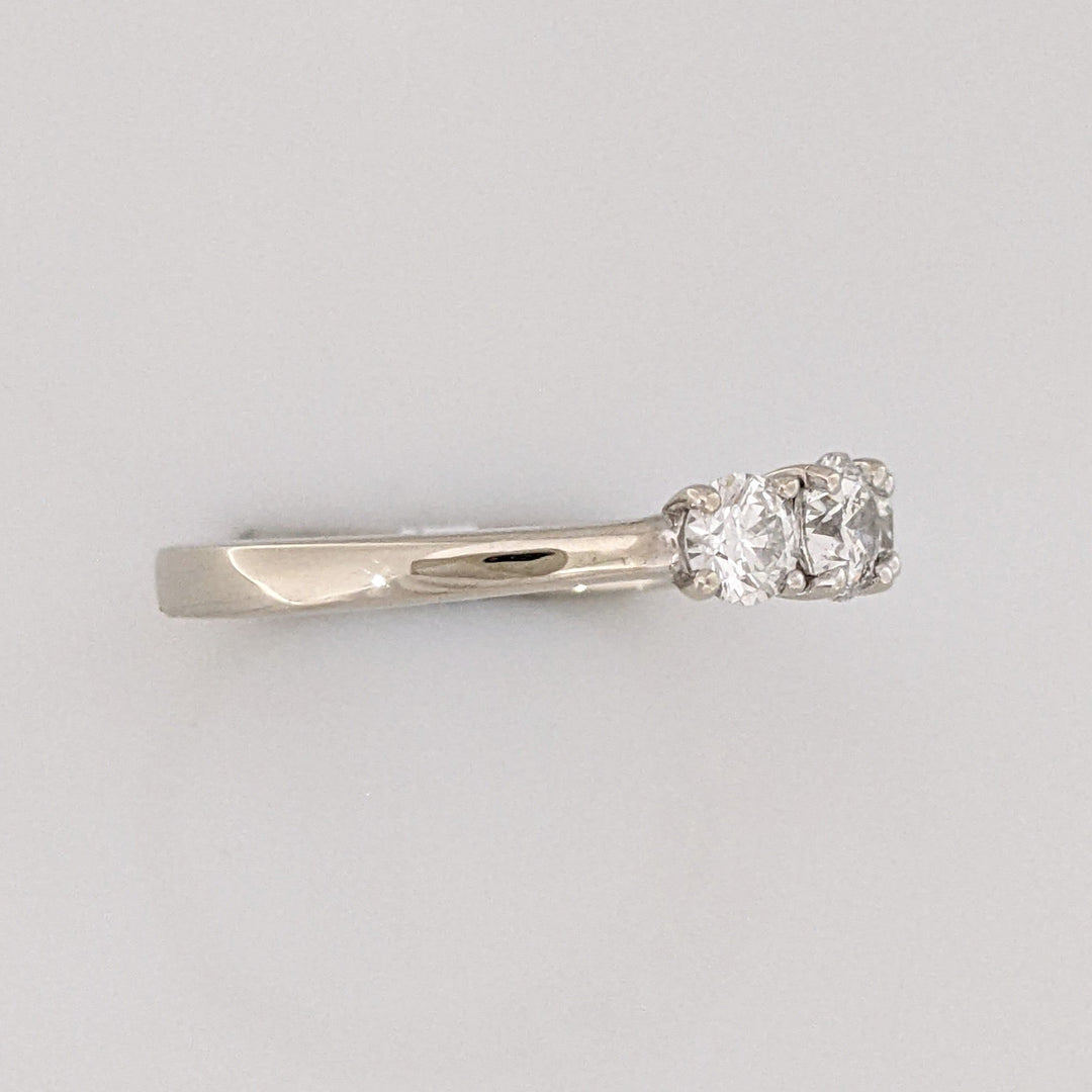 14K .51CTW SI2 I DIAMOND ROUND (3) ESTATE TRINITY RING 2.2 GRAMS