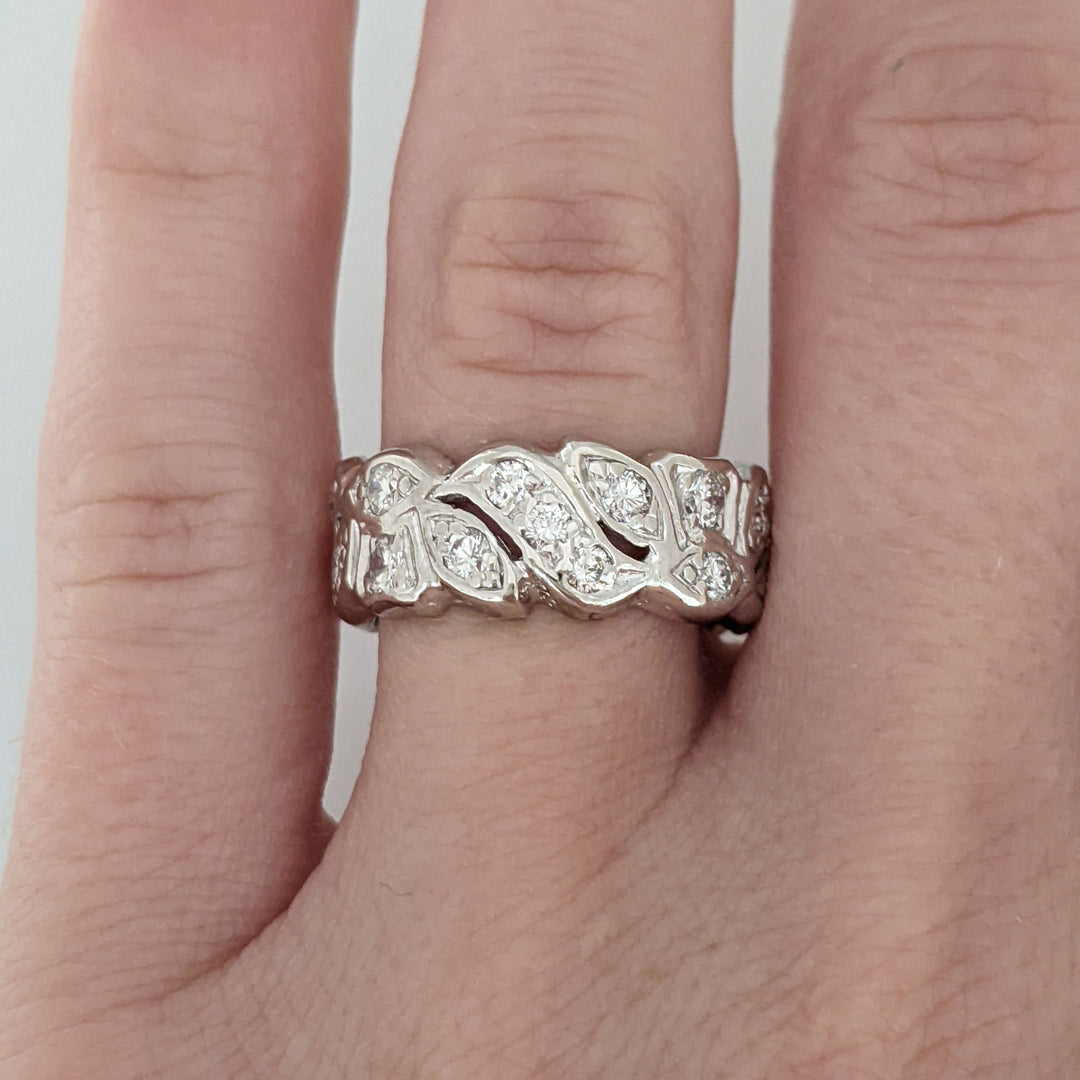 14K WHITE .96 CARAT TOTAL WEIGHT SI1-2 DIAMOND ROUND (28) ESTATE ETERNITY BAND 6.0 GRAMS