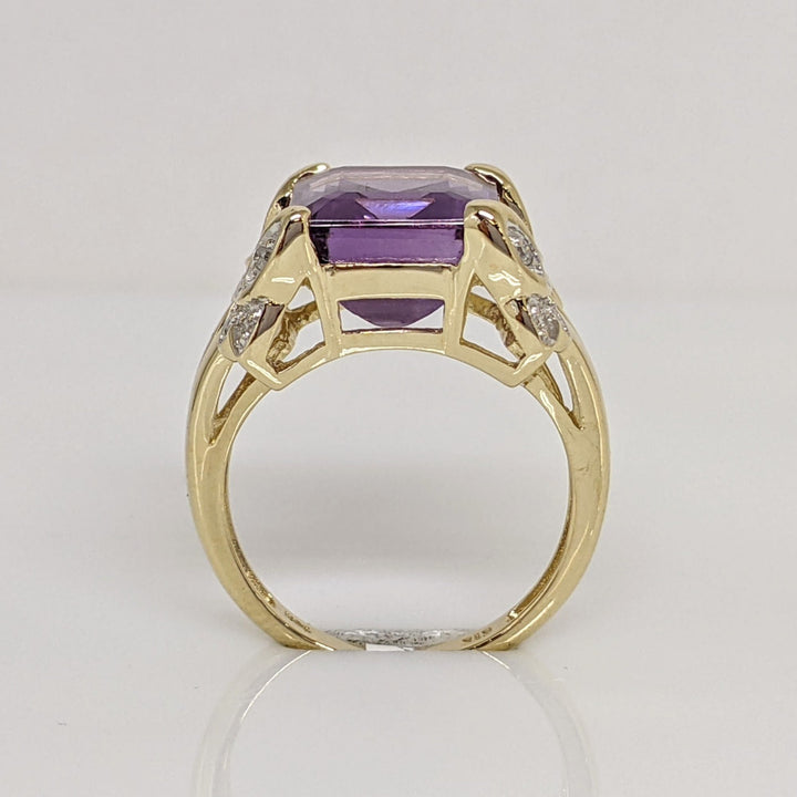 14K AMETHYST EMERALD CUT 10X12 WITH (12) MELEE ESTATE RING 4.8 GRAMS