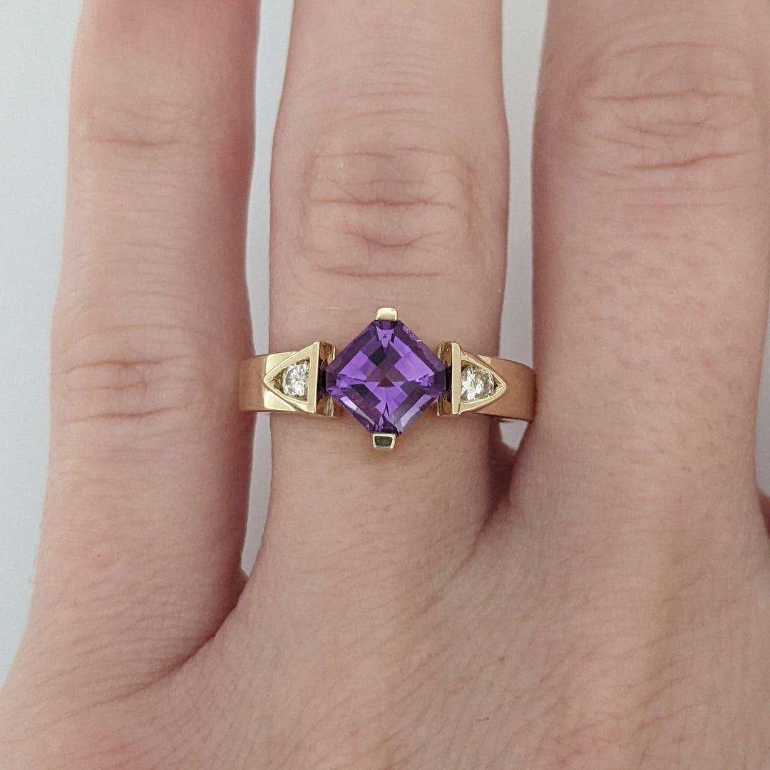 14K AMETHYST PRINCESS CUT 6MM CHECKERBOARD WITH .12 DTW ESTATE RING 4.3 GRAMS