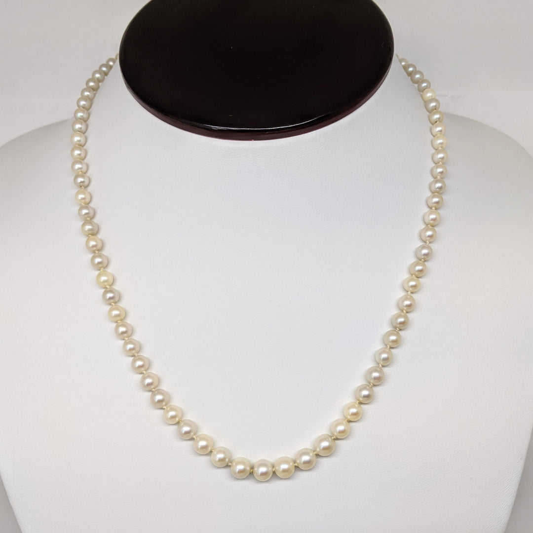 10K WHITE PEARL ROUND (82) GRADUATED ESTATE NECKLACE 10.9 GRAMS