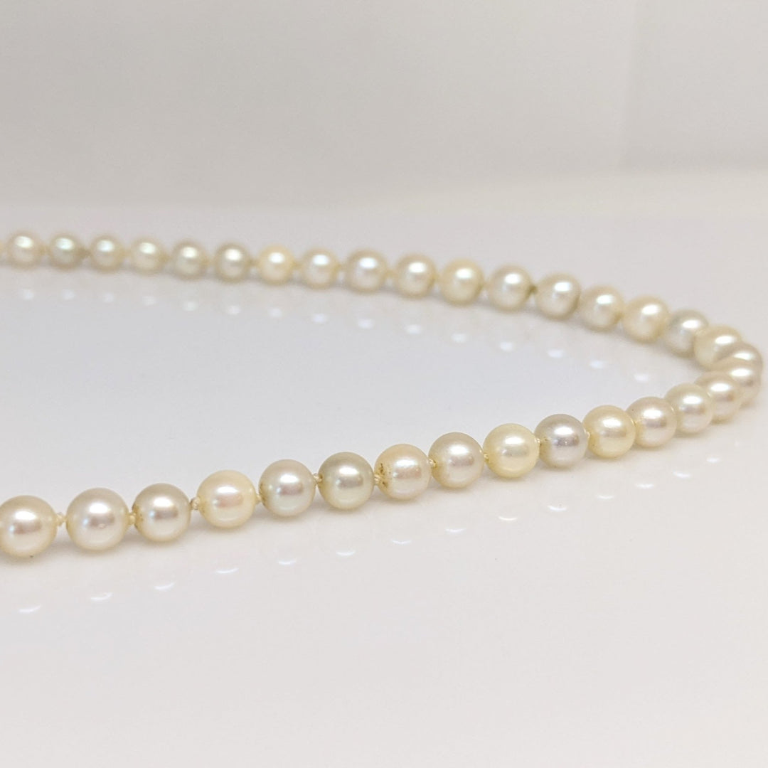 10K WHITE PEARL ROUND (82) GRADUATED ESTATE NECKLACE 10.9 GRAMS