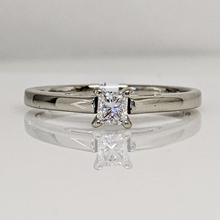 14K WHITE .18CT SI2 H DIAMOND PRINCESS CUT ESTATE RING 2.5 GRAMS