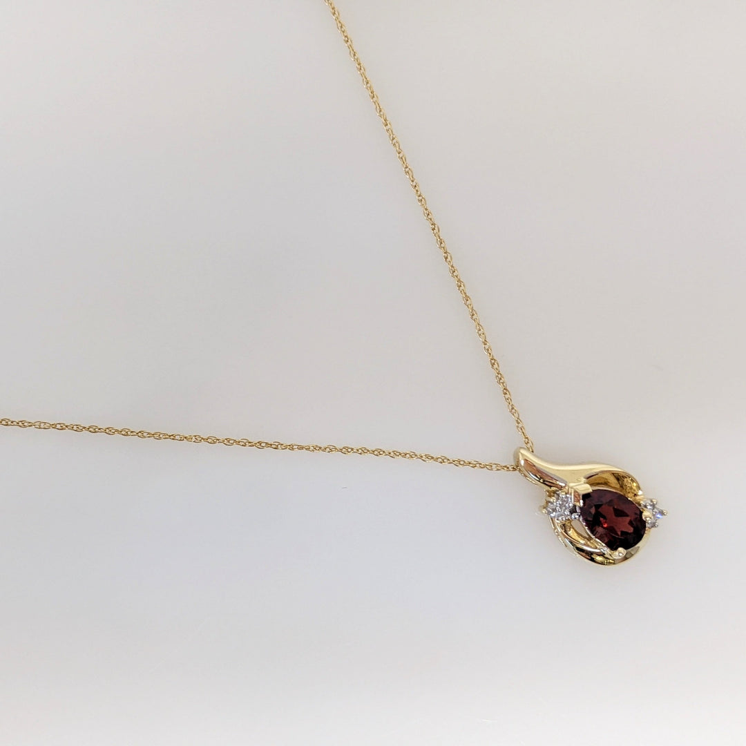 10K GARNET PEAR 5X7 WITH MELEE ESTATE PENDANT & CHAIN 2.0 GRAMS