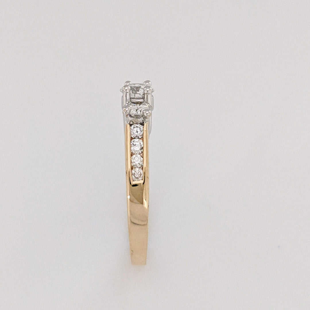 14K 1.02CTW I1 G DIAMOND ROUND (11) ESTATE TRINITY RING 3.5 GRAMS