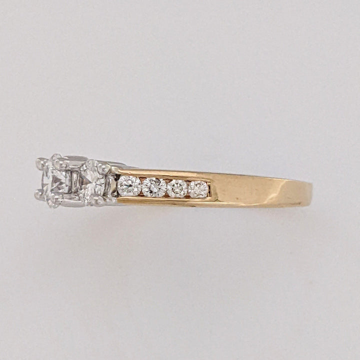 14K 1.02CTW I1 G DIAMOND ROUND (11) ESTATE TRINITY RING 3.5 GRAMS