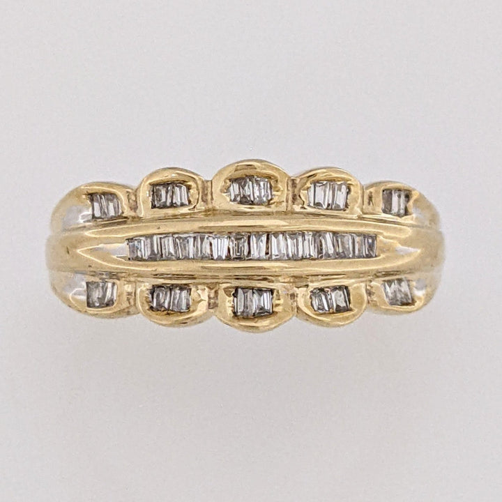 10K .20CTW SI2 I DIAMOND BAGUETTE (35) 3-ROW ESTATE BAND 2.5 GRAMS