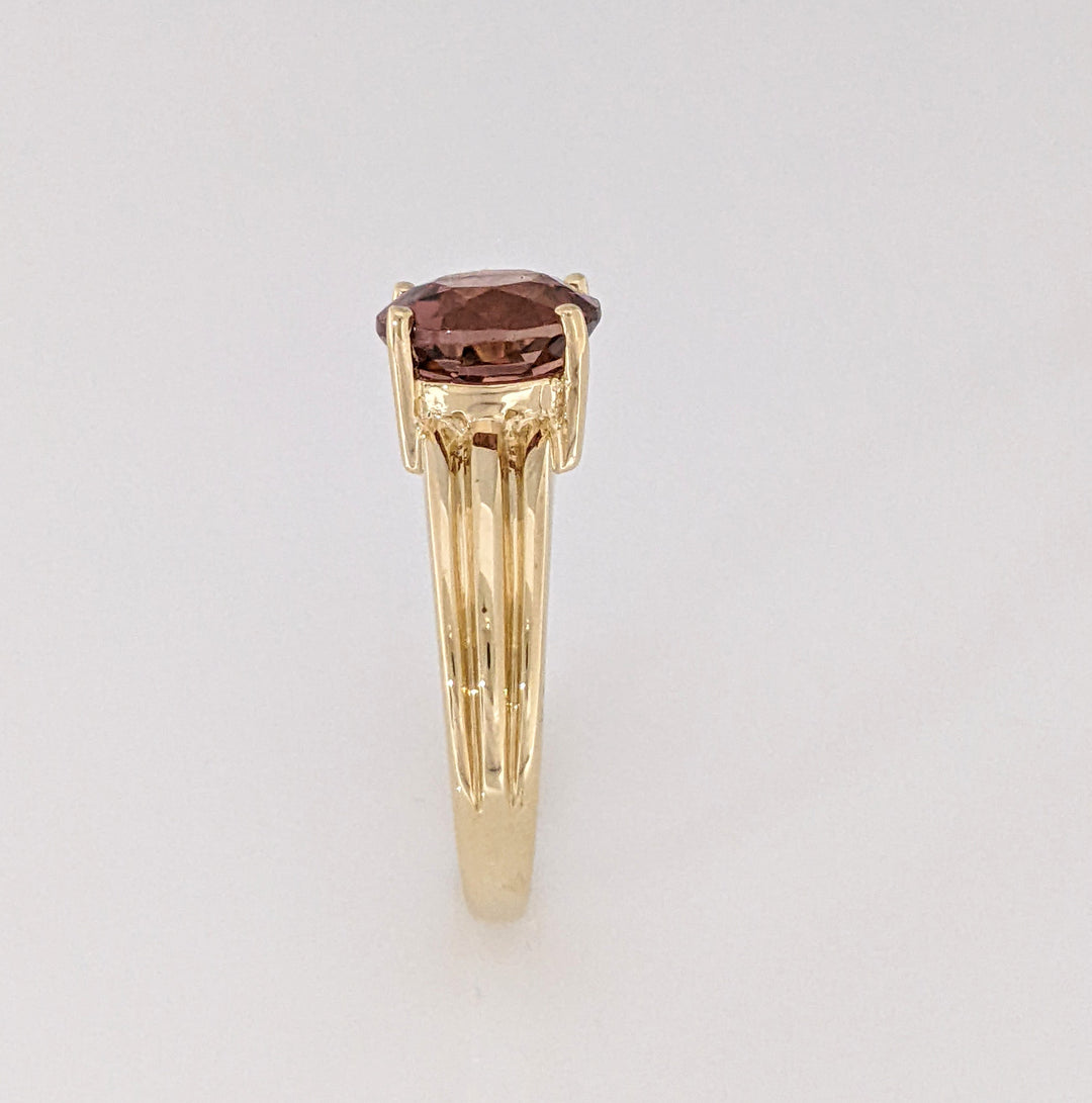 14K PINK TOURMALINE ROUND 8MM ESTATE RIBBED SHANK RING 3.3 GRAMS