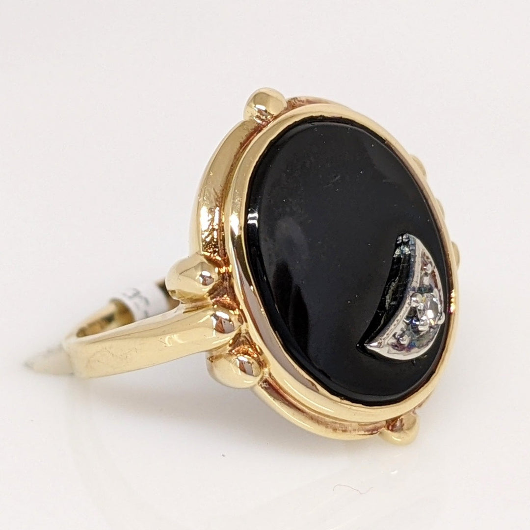 10K ONYX OVAL 11X13 WITH HALF MOON AND MELEE ESTATE RING 3.6 GRAMS