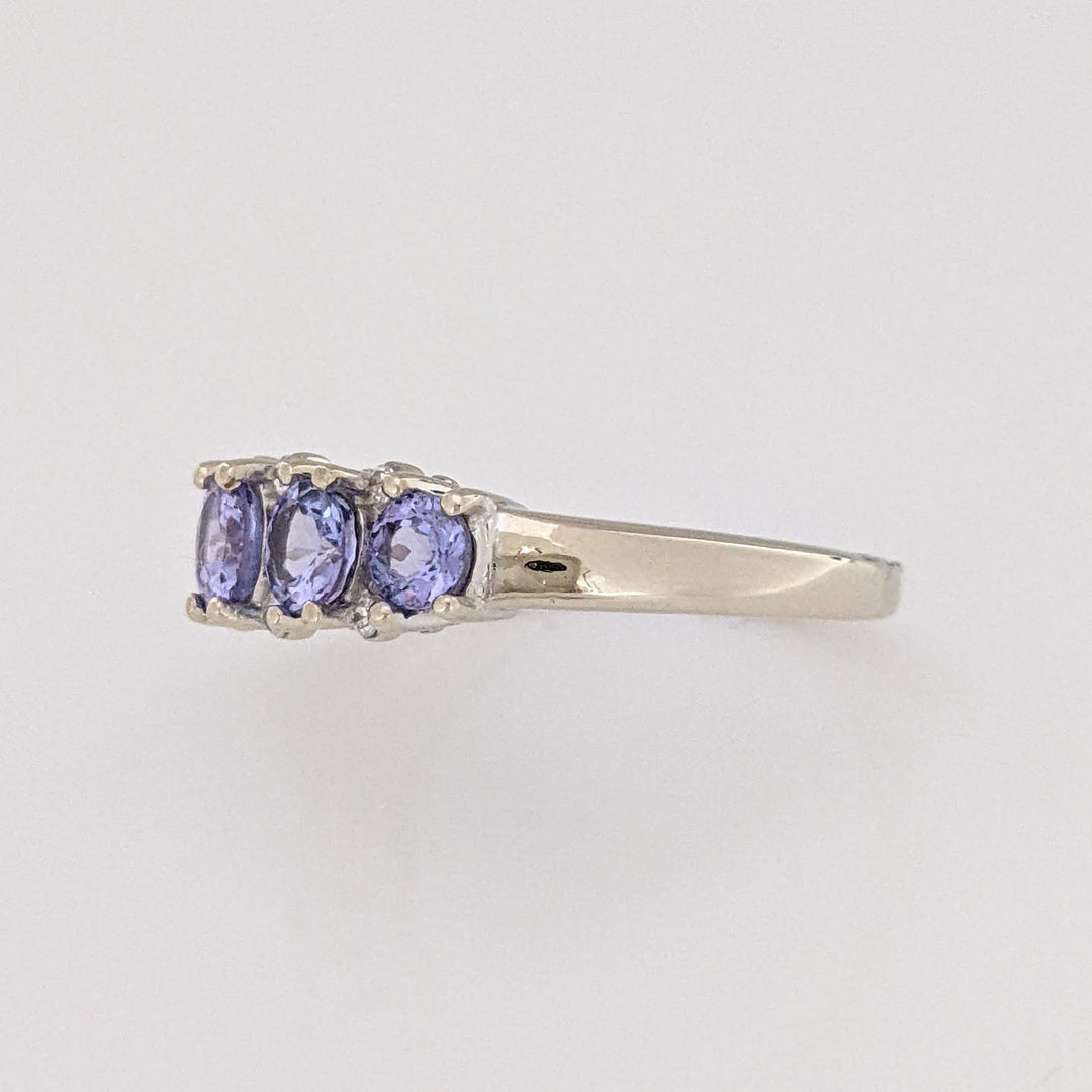 14K WHITE TANZANITE ROUND (5) 4.5MM WITH (8) MELEE ESTATE RING 3.1 GRAMS