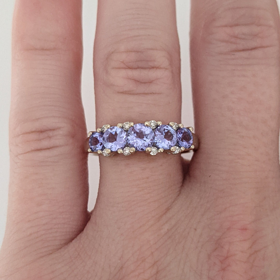 14K WHITE TANZANITE ROUND (5) 4.5MM WITH (8) MELEE ESTATE RING 3.1 GRAMS