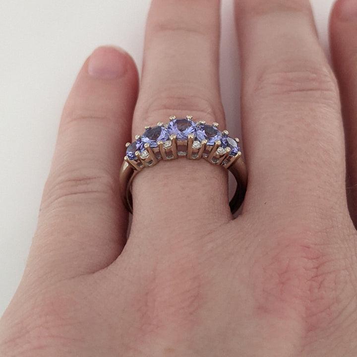 14K WHITE TANZANITE ROUND (5) 4.5MM WITH (8) MELEE ESTATE RING 3.1 GRAMS