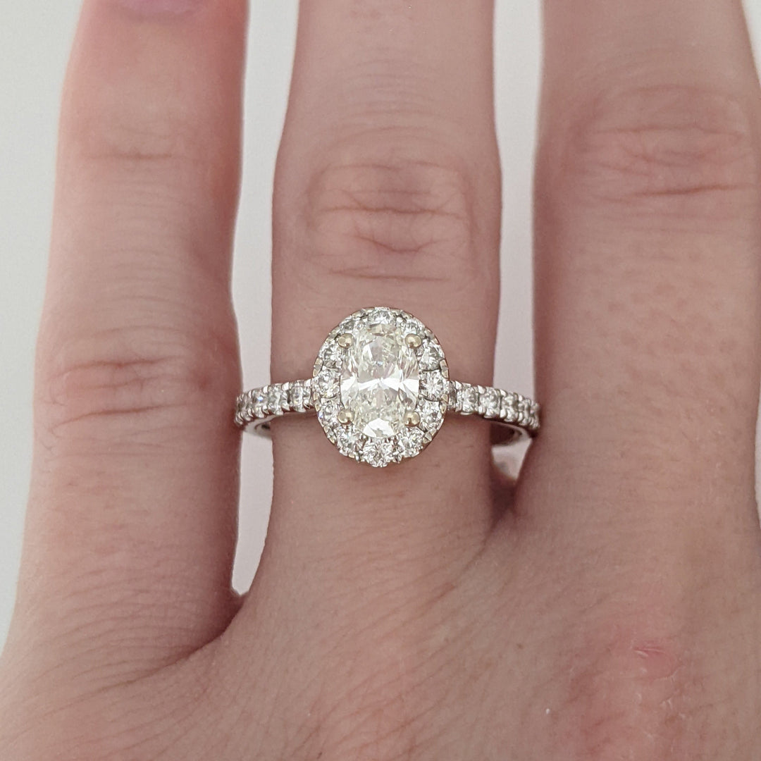 14K WHITE 1.38 CTW SI1 I DIAMOND OVAL WITH (54) ROUND HALO ESTATE RING 3.6 GRAMS