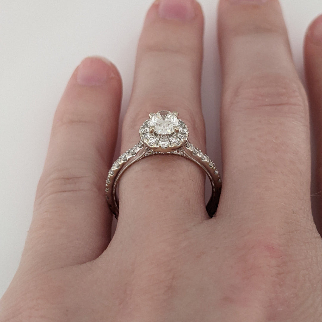 14K WHITE 1.38 CARAT TOTAL WEIGHT SI1 I DIAMOND OVAL WITH (54) ROUND HALO ESTATE RING 3.6 GRAMS