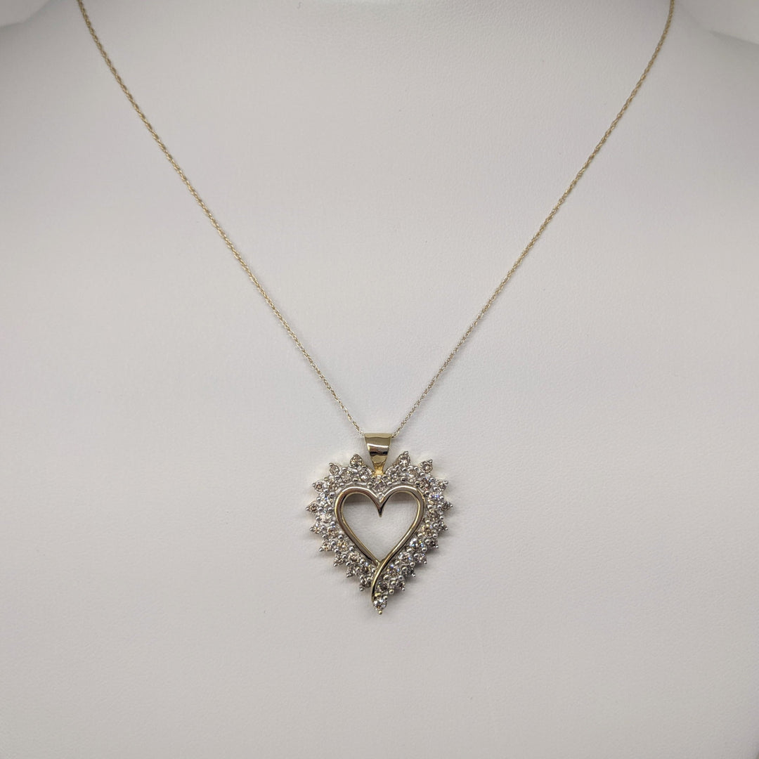 10K .85CTW I1 M DIAMOND ROUND (39) ESTATE HEART PENDANT & CHAIN 4.6 GRAMS