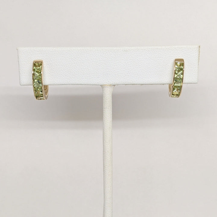 14K PERIDOT PRINCESS CUT (10) 3MM CHANNEL ESTATE HOOP EARRINGS 2.2 GRAMS