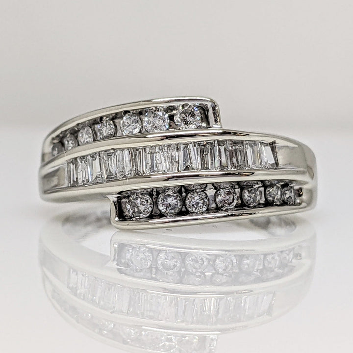 10K WHITE .46 CARAT TOTAL WEIGHT I1 I DIAMOND ROUND (14) BAGUETTE (14) ESTATE BAND 2.8 GRAMS