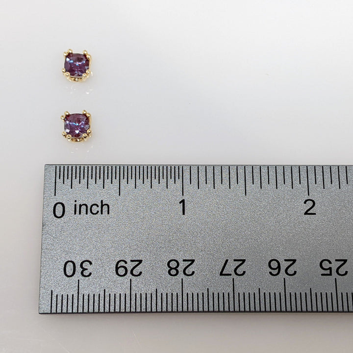 14K CHATHAM ALEXANDRITE CUSHION CUT 5MM DOUBLE PRONG STUD ESTATE EARRINGS 1.4 GRAMS