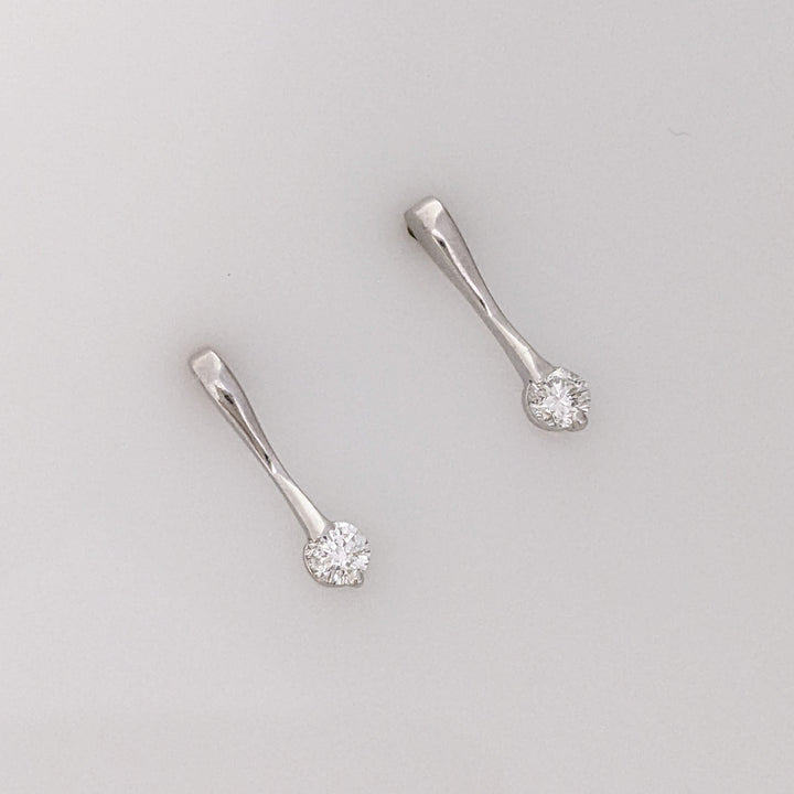 18K WHITE .30CTW DIAMOND ROUND DROP BAR ESTATE EARRINGS 1.2 GRAMS