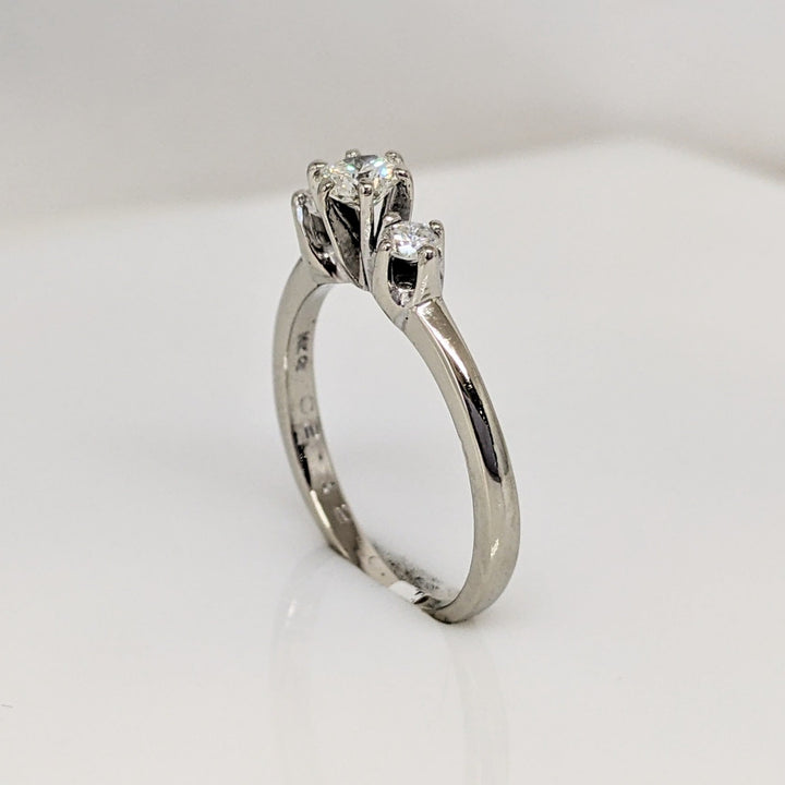 14KW .47 CARAT TOTAL WEIGHT I1 H DIAMOND ROUND (3) TRINITY ESTATE RING 2.6 GRAMS