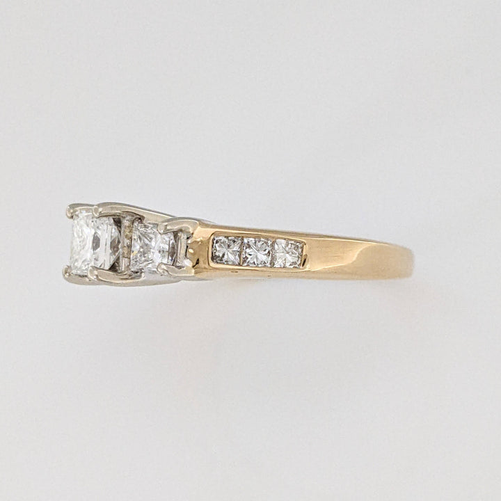 14K 1.01CTW I1 H DIAMOND PRINCESS CUT (9) ESTATE TRINITY RING 3.0 GRAMS