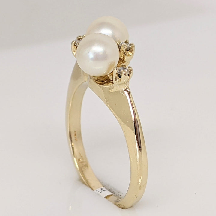 14K PEARL ROUND (2) 5.5MM WITH (4) MELEE BYPASS ESTATE RING 3.6 GRAMS