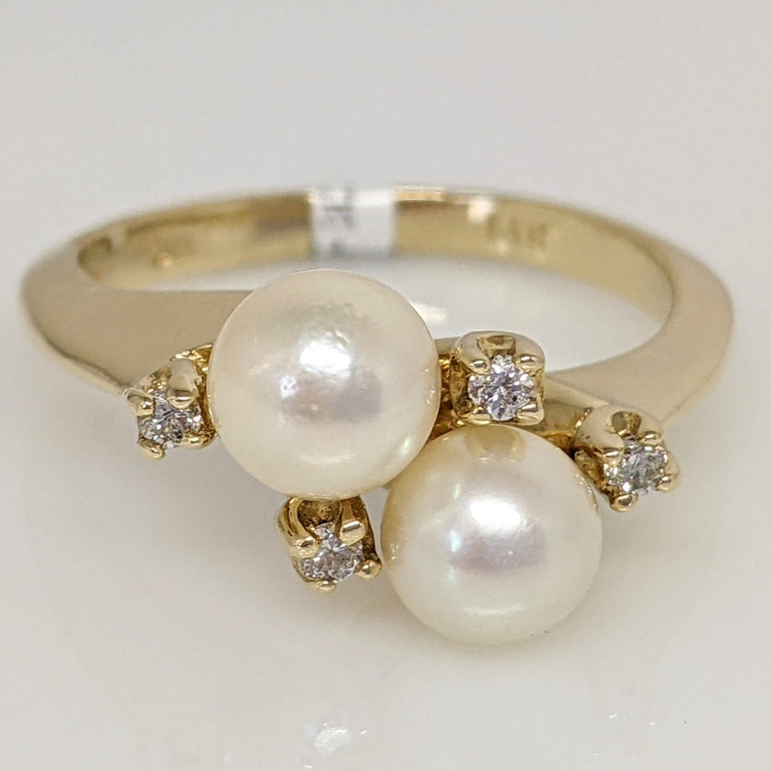 14K PEARL ROUND (2) 5.5MM WITH (4) MELEE BYPASS ESTATE RING 3.6 GRAMS