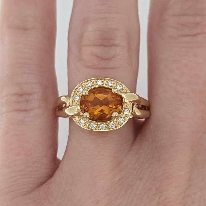 14K CITRINE OVAL 6X8 WITH (12) MELEE ESTATE RING 5.0 GRAMS