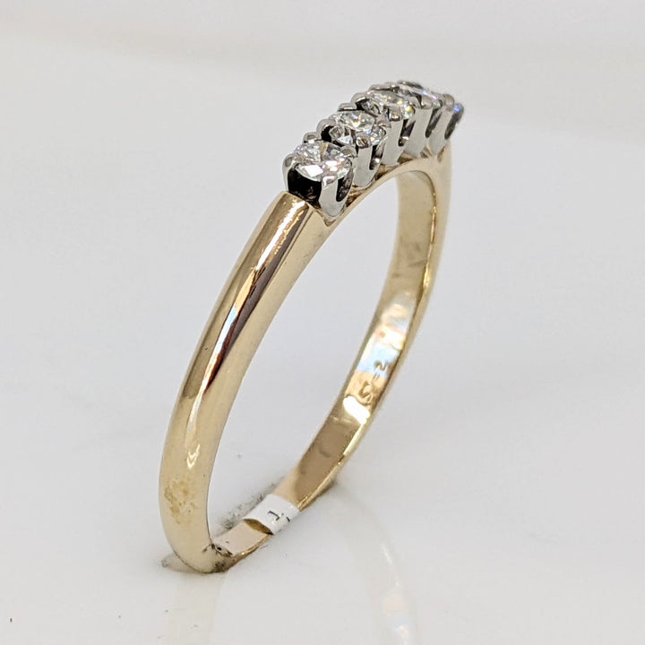 14K .25 CARAT TOTAL WEIGHT SI2 H-I DIAMOND ROUND (5) ESTATE BAND 2.4 GRAMS