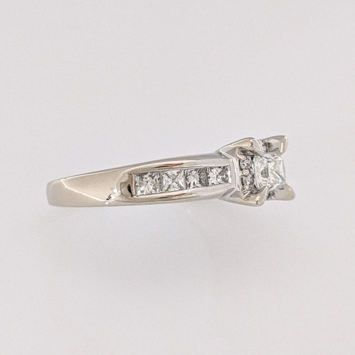 14K WHITE 1.17 CARAT TOTAL WEIGHT SI1 H DIAMOND PRINCESS CUT (9) ROUND (8) ESTATE RING 3.3 GRAMS