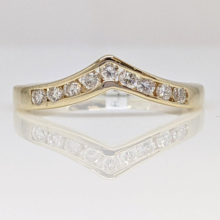 14K .23 CARAT TOTAL I1 I DIAMOND (9) CHANNEL ESTATE V-BAND 1.6 GRAMS