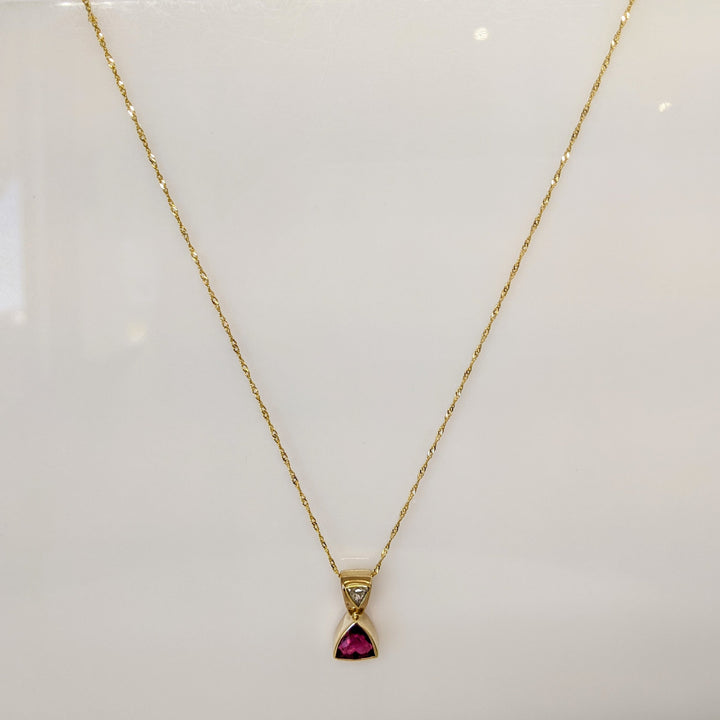 14K PINK TOURMALINE TRILLION CUT 7MM WITH .23 CARAT TOTAL DIAMOND TRILLION CUT BEZEL ESTATE PENDANT & CHAIN 3.8 GRAMS