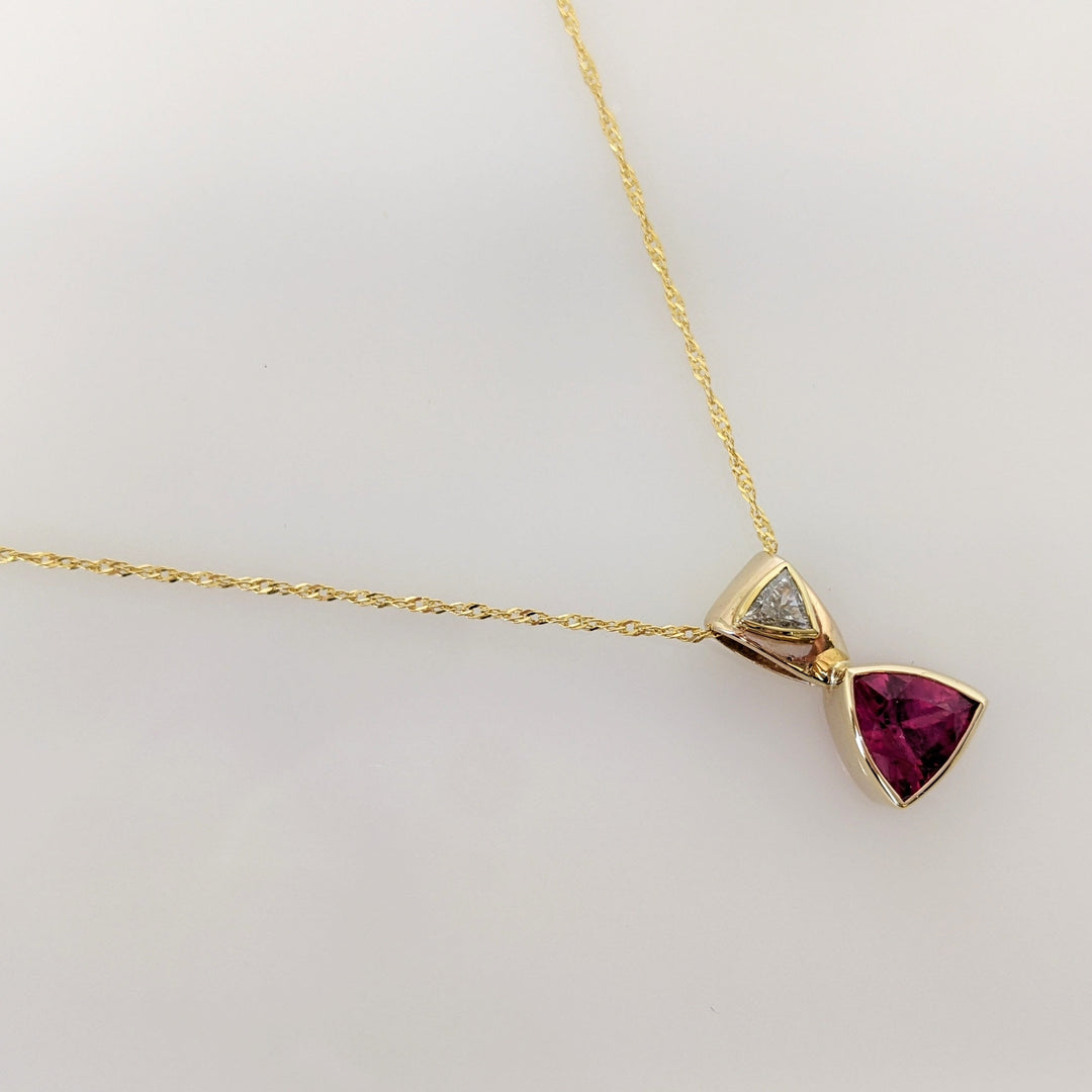 14K PINK TOURMALINE TRILLION CUT 7MM WITH .23 CARAT TOTAL DIAMOND TRILLION CUT BEZEL ESTATE PENDANT & CHAIN 3.8 GRAMS