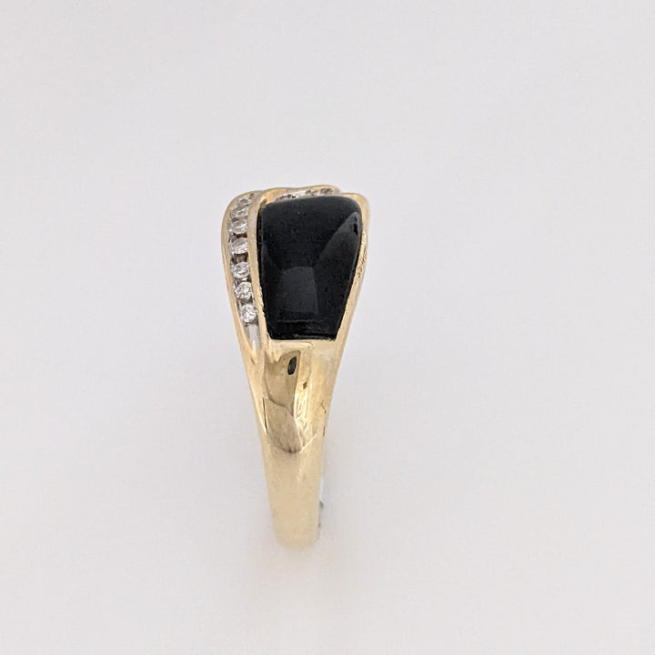 14K ONYX/ MOTHER OF PEARL WITH .10 DIAMOND TOTAL WEIGHT (20) ROUND ESTATE RING 4.8 GRAMS