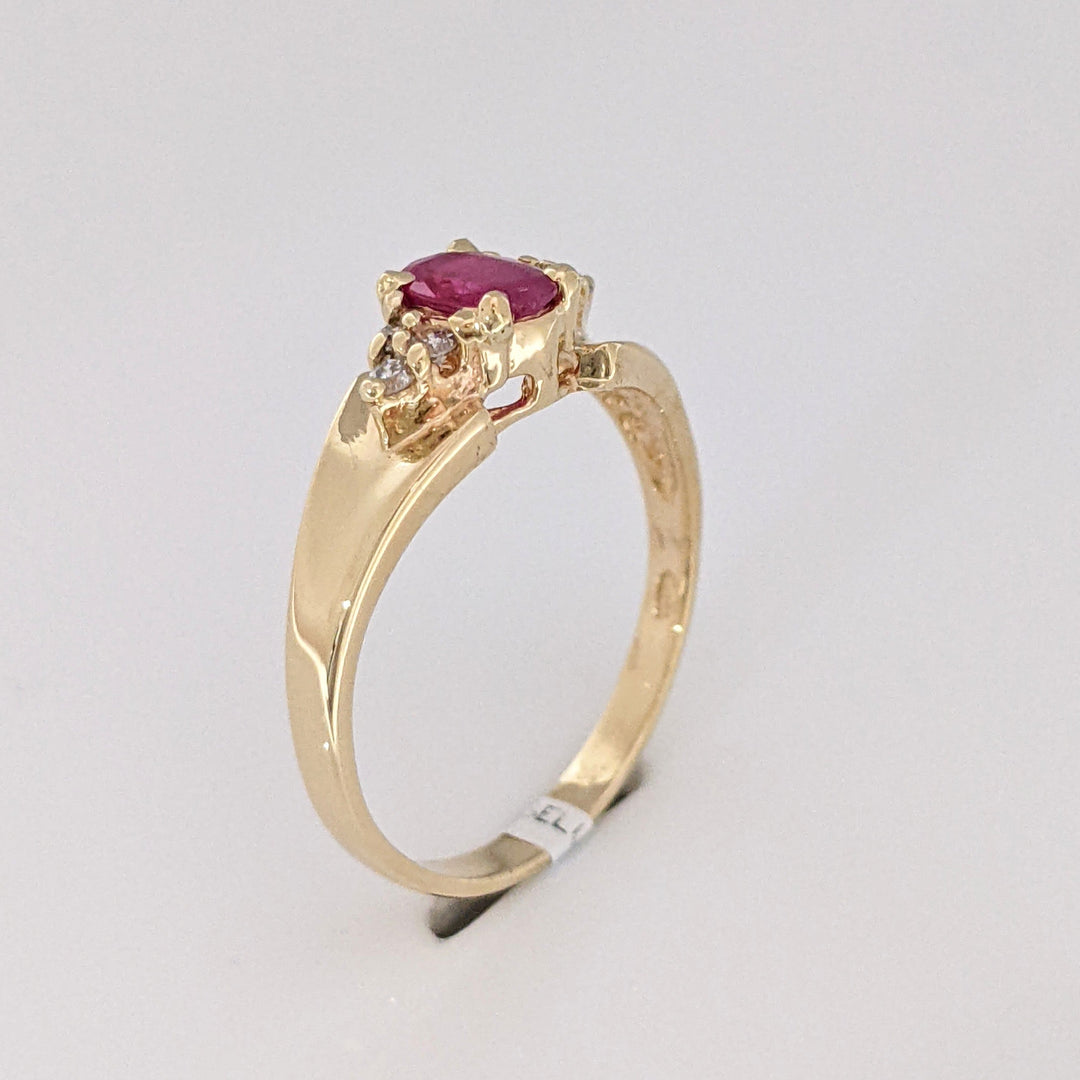 14K RUBY OVAL 4X6 WITH (6) MELEE ESTATE RING 2.5 GRAMS