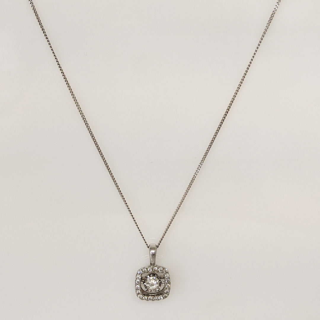 10K WHITE .58 CARAT TOTAL WEIGHT I1 H DIAMOND ROUND (23) HALO HEARTBEAT ESTATE PENDANT & CHAIN 3.4 GRAMS