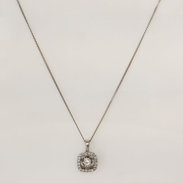 10K WHITE .58 CARAT TOTAL WEIGHT I1 H DIAMOND ROUND (23) HALO HEARTBEAT ESTATE PENDANT & CHAIN 3.4 GRAMS