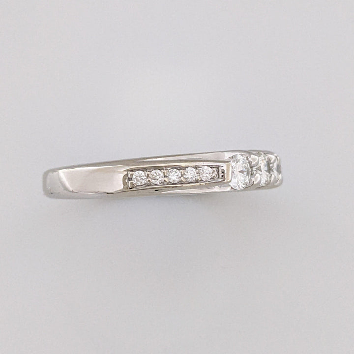 14K WHITE .52 CARAT TOTAL WEIGHT SI1 H DIAMOND ROUND (14) ESTATE BAND 4.4 GRAMS