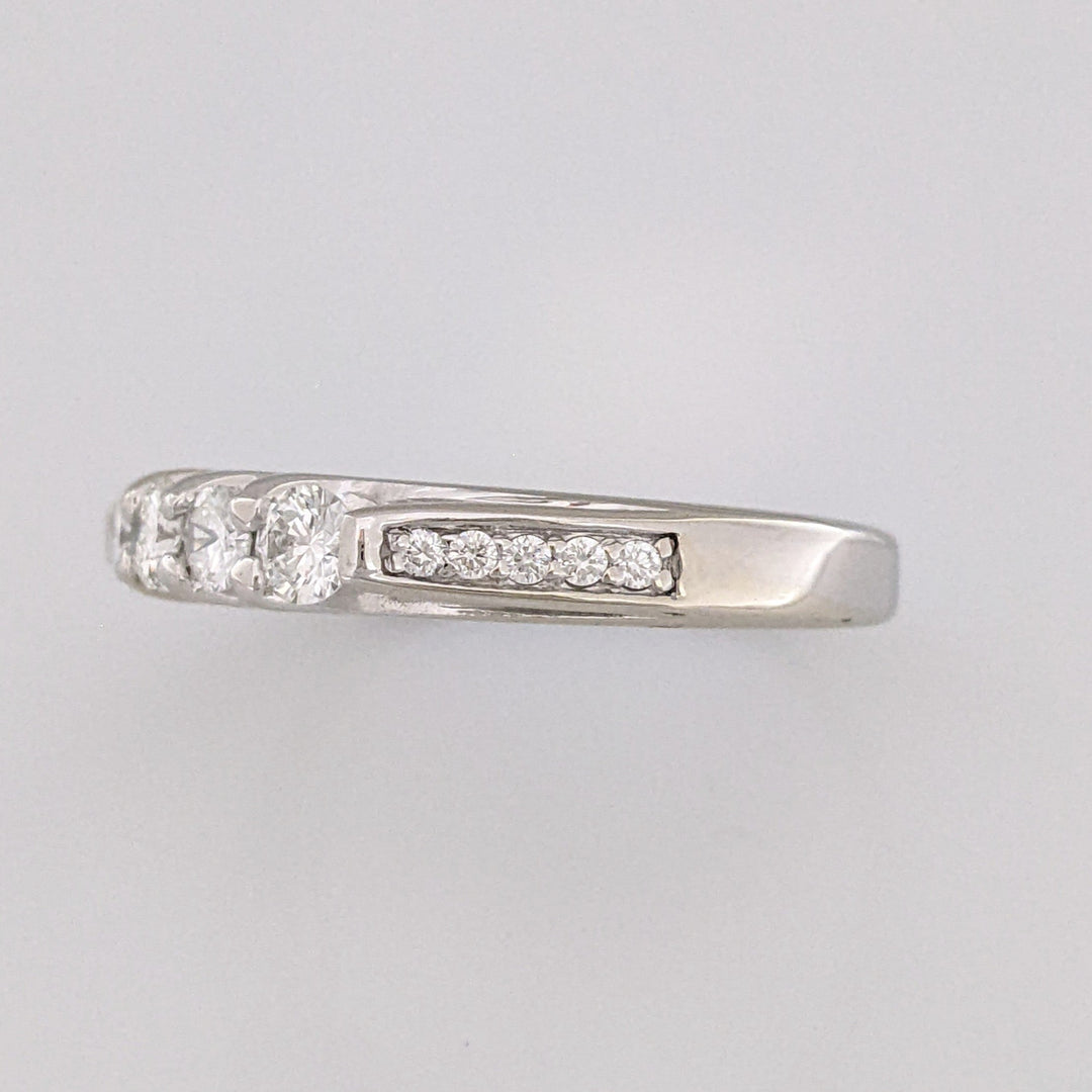 14K WHITE .52 CARAT TOTAL WEIGHT SI1 H DIAMOND ROUND (14) ESTATE BAND 4.4 GRAMS