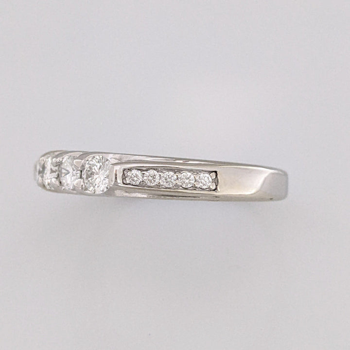 14K WHITE .52 CARAT TOTAL WEIGHT SI1 H DIAMOND ROUND (14) ESTATE BAND 4.4 GRAMS