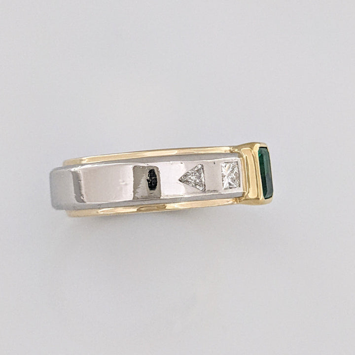 PLATINUM/18K EMERALD CUT EMERALD 4X6 WITH .54 DIAMOND TOTAL WEIGHT (2) PRINCESS CUT (2) TRILLION CUT ESTATE RING  15.8 GRAMS